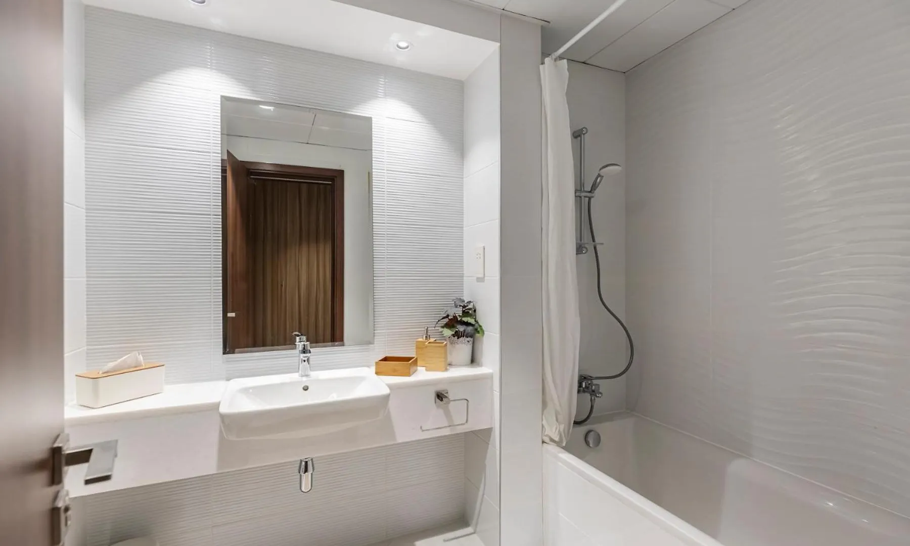 One Bedroom In Al Saadiyat Hosted By Voyage Αμπού Ντάμπι 0*,